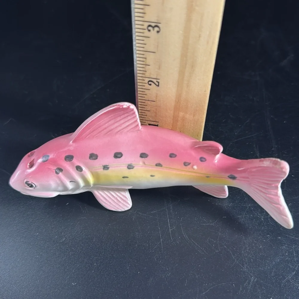 Vintage Pink and Yellow Trout Salt &Pepper Shakers
